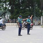 কর্মবিরতি প্রত্যাহারের পর সড়কে ফিরেছে ট্রাফিক পুলিশ