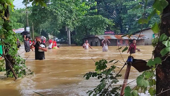 বন্যার সার্বিক পরিস্থিতির অবনতি, পানিবন্দি ১২ লাখ পরিবার