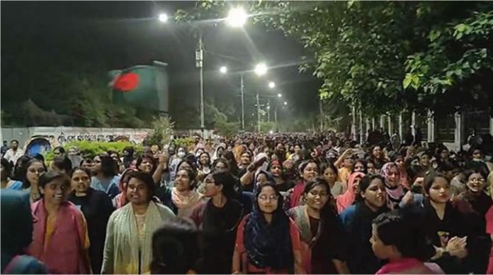 ‘তুমি কে আমি কে রাজাকার রাজাকার’ স্লোগানে ঢাবি শিক্ষার্থীরা একত্র হবে আজ